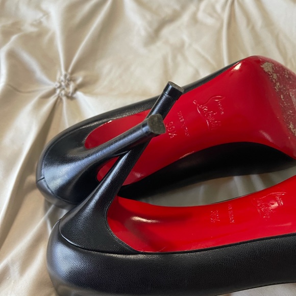Christian Louboutin - Picture 8 of 13
